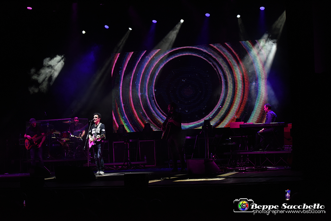 VBS_4231 - Concerto Edoardo Bennato - Peter Pan Rock 'n' Roll Tour.jpg